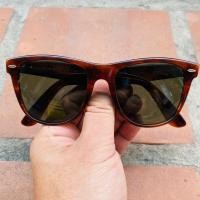 ราคา ขาย Rayban Wayfarer made in USA ยุค 70s สีกระน้ำตาล L1725 UVAS (มือสอง) (359992345)