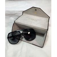 ราคา แว่นตากันแดด Gucci แท้มือสอง GG 1622S D28 R6 Black Sunglasses (มือสอง) (358740763)