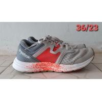 ราคา Reebok รองเท้ากีฬา (มือสอง) (359830109)