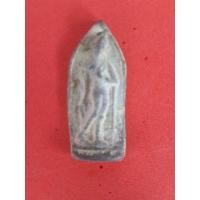 ราคา พระลีลา กำแพงขาว เนื้อชิน จ.กำแพงเพชร คราบฝ้าขาวของกรุ และปรอทจับตามองค์พระกระจายทั่วไป จึงเป็นที่มา นามแห่ง “กำแพงขาว” พระลีลากำแพงขาว เป็น (มือสอง) (346280350)