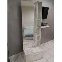 ราคา โต๊ะเครื่องแป้งทรงสูง winner ลายหินอ่อน (มือสอง) (352604915)