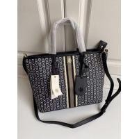 ราคา กระเป๋าสะพายTory Burch (มือหนึ่ง) (360494771)