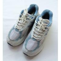 ราคา New Balance 990v3 Made in USA Size 41EU สีขาว ฟ้า มือสอง ของแท้ (มือสอง) (360962373)