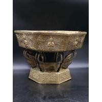 ราคา พานทองเหลืองเนื้อเเปะตั๊งทรงเเปดเหลี่ยม, ถาดทองเหลืองทรงเเปดเหลี่ยม (มือสอง) (360913963)