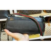 ราคา Gucci pochette (มือสอง) (360960196)
