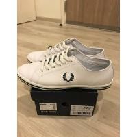 ราคา ขายรองเท้า Fred Perry สีขาว Size US7.5 (มือสอง) (360959371)