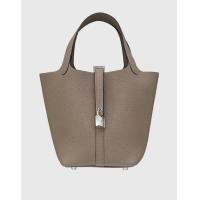 ราคา Hermès Hermès Picotin Lock 18 Taurillon Clemence Leather Bucket Bag-Etoupe Silver Hardware (Top Handle) (2981098)