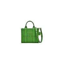 ราคา MARC JACOBS กระเป๋าโท้ท THE LEATHER CROSSBODY TOTE BAG สี KIWI One Size (MKP1750655)