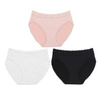 ราคา WACOAL กางเกงในรูปแบบเต็มตัวขอบลูกไม้ Pack 3 ชิ้น รุ่น WU1T35 คละสี (เบจ-ดำ-ครีม) 2XL (MKP1391455)
