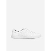 ราคา KENNETH COLE รองเท้าผ้าใบหนัง สำหรับผู้ชาย รุ่น GEORGE สีขาว 8 US (MKP1724971)