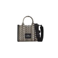 ราคา MARC JACOBS กระเป๋าโท้ท THE SMALL MONOGRAM-LENTICULAR TOTE BAG สี BLACK/WHITE One Size (MKP1792108)