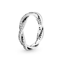ราคา PANDORA แหวน Braided pave silver ring with cubic zirconia สีเงิน 52 (MKP1806333)