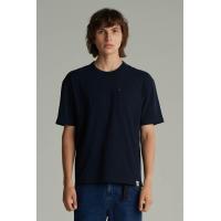 ราคา MC JEANS เสื้อยืดแขนสั้นผู้ชาย ทรงโอเวอร์ไซส์ Mc Makoto สีกรมท่า MTSZ787 S (MKP1075089)