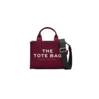 ราคา MARC JACOBS กระเป๋าโท้ท THE CANVAS SMALL TOTE BAG สี OXBLOOD One Size (MKP1830293)