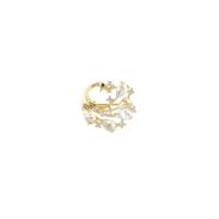 ราคา LAROV เข็มกลัดผู้หญิงประดับเพชร CZ รุ่น Opal Plume สีทอง (MKP1863333)