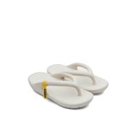 ราคา TAW&TOE รองเท้าแตะหนีบยูนิเซ็กส์ Zerovity Flip Flop OG สี Cream 26 JP (CDS17051767)