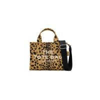 ราคา MARC JACOBS กระเป๋าโท้ท THE CHEETAH CANVAS SMALL TOTE BAG สี BLACK MULTI One Size (MKP1862593)