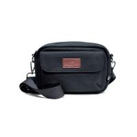 ราคา HQ LUGGAGE กระเป๋าสะพายใบเล็ก Unisex รุ่น 3328 สีดำ Free Size (MKP1889923)