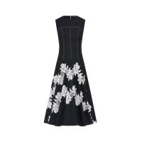 ราคา ASAVA (SS25)เดรสผู้หญิงแขนกุด ทรงเข้ารูป ผ้าวูลตกแต่งด้วยลูกไม้ สีดำ M (MKP1934378)