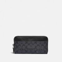 ราคา COACH กระเป๋าสตางค์รุ่น Accordion Wallet In Signature Canvas สีดำ One Size (MKP1209707)