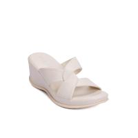 ราคา EVERSINCE รองเท้าแตะผู้หญิง ส้นเตารีด สายคาดไขว้ 39 EU (CDS18243758)