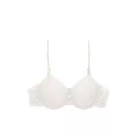 ราคา Elle Lingerie ยกทรงรูปแบบเสริมฟองน้ำ รุ่น LB6541 สีงาช้าง D70 (MKP1358094)