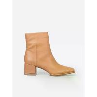 ราคา KENNETH COLE รองเท้าบูทหนัง ผู้หญิง รุ่น EDIE สีครีม 8.5 US (MKP1641892)