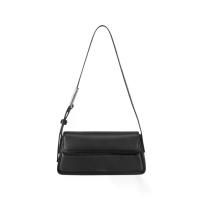 ราคา CALVIN KLEIN กระเป๋าสะพายข้างผู้หญิง สีดำ One Size (GRMKPPR000178155)