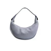 ราคา CALVIN KLEIN กระเป๋าสะพายไหล่ผู้หญิง Ck Pinched สีเทาอ่อน One Size (MKP2009214)