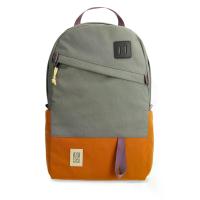 ราคา Topo Designs กระเป๋าเป้สะพายหลัง รุ่น DAYPACK CLASSIC สี BEETLE/SPICE 21 (MKP2033129)