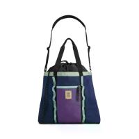ราคา Topo Designs กระเป๋าสะพายข้าง รุ่น MOUNTAIN UTILITY TOTE สี MIDNIGHT/LOGANBERRY 33 (MKP2033120)