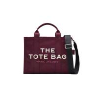 ราคา MARC JACOBS กระเป๋าโท้ท THE CANVAS MEDIUM TOTE BAG สี DARK PLUM One Size (MKP2059178)