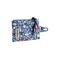 ราคา CATH KIDSTON ป้ายห้อย Utility Purse ลาย Dreamers Ditsy สี Navy One Size (MKP2059963)