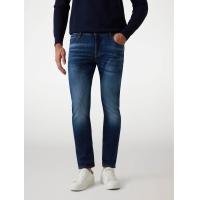 ราคา GUESS GUESS กางเกงยีนส์ขายาวผู้ชาย Chris Skinny JEANS M2YA27D4Q41 - สีเดนิม 29 (GRMKPPR000175093)
