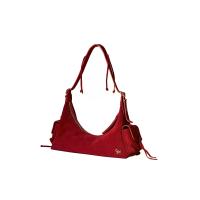 ราคา CHATO STUDIO กระเป๋าสะพายผู้หญิง Cargo Coco Suede ไซส์ M สีแดง M (CDS14048777)