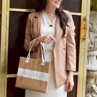 ราคา Hallelujah กระเป๋าปั้มลายลูกไม้ ปักโลโก้ Size M รุ่น เอเดน (367902-735933010)