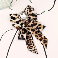 ราคา TEMU โบว์ไทของผู้หญิงที่มีลวดลายเสือดำแบบวินเทจ ตกแต่งด้วยคริสตัลสไตล์ชิค ใส่ประจำทุกวันกับเสื้อ (17592287757110)