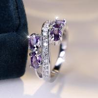 ราคา TEMU แหวนเจ้าสาวสไตล์หรูหรา ดีไซน์สร้างสรรค์ด้วยซิรคอเนียสังเคราะห์สีม่วง แหวนแต่งงานเพชรเทียมเงางาม (17592238959600)