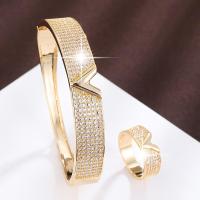 ราคา TEMU ชุดแหวนและสร้อยข้อมือสแตนเลสญี่ปุ่นและเกาหลีสไตล์พร้อมดีไซน์ V และซิลิเกตซีโรเนียสำหรับผู้หญิงในโอกาสประจำวันและของขวัญทุกฤดูกาล (17592419077367)