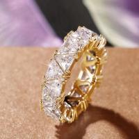 ราคา TEMU แหวนหมั้นสไตล์เกาหลีดีไซน์คลาสสิกประดับซิรคอเนียเทียมแบบไมโครเพฟ 1 วงสำหรับผู้หญิง (17592273982036)