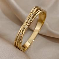 ราคา TEMU กำไลข้อมือสแตนเลสสตีลดีไซน์ใหม่ล่าสุด ประดับครอสและพลอยเทียม เหมาะสำหรับทั้งชายและหญิง เป็นของขวัญเครื่องประดับหรูหราที่สมบูรณ์แบบ (17592268231051)