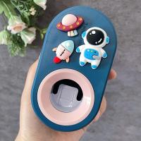 ราคา TEMU 1 ชิ้น ที่จ่ายยาสีฟันอัตโนมัติพร้อมดีไซน์การ์ตูนกระต่าย 3D, ที่วางของในห้องน้ำแบบติดกาว ไม่ต้องเจาะผนัง, เหมาะสำหรับห้องน้ำ ของขวัญคริสต์มาส/ฮัลโลวีนสุดเพอร์เฟค! (17592218166407)