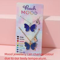 ราคา TEMU จี้ห้อยคอโลหะผสมรูปผีเสื้อน่ารักเปลี่ยนสีตามอุณหภูมิ 2 ชิ้น สีทองและสีเงิน, ชุดสร้อยคอปรับได้สำหรับเพื่อนสนิท, เปลี่ยนสีตามอุณหภูมิ, สำหรับวัยรุ่น (17592427914266)
