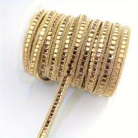 ราคา TEMU ริบบิ้นประดับพลอยเทียมสีทองและสีเงินแบบแถวเดี่ยว สว่างระยิบระยับ ยาว 1 เมตร สำหรับตกแต่งเสื้อผ้า รองเท้า และกระเป๋า (17592387685867)