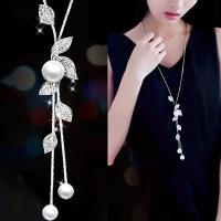 ราคา TEMU แฟชั่น สไตล์เกาหลี รุ่นฮิต ลายใบไม้ ประดับมุกเลียนแบบ พู่ ใส่สเวตเตอร์ยาว สร้อยคอคล้องเสื้อ เครื่องประดับสำหรับผู้หญิง (17592264150591)