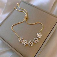 ราคา TEMU สร้อยข้อมือลูกปัดดอกไม้ปรับได้ ประดับซิรคอเนียเทียมเงางาม ตกแต่งจากทองแดงสำหรับผู้หญิง (17592199682715)