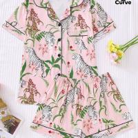 ราคา TEMU ชุดนอนลายเสือดอกไม้ไซส์ใหญ่สำหรับผู้หญิง, เสื้อเชิ้ตแขนสั้นคอปกกระดุมติดสบายและกางเกงขาสั้นยางยืดหลวม, ชุดลำลองสำหรับผู้หญิงใส่กลางแจ้งได้ทุกฤดู (17592482024777)