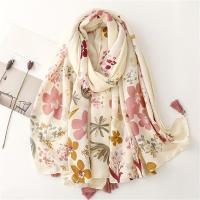 ราคา TEMU ผ้าคลุมไหล่ลายดอกไม้สีเบจสำหรับผู้หญิงใหม่ฤดูใบไม้ผลิ-ฤดูร้อน ผ้าพันคอแบบสบายๆ พร้อมห้อยริ้ว สำหรับเดินทางและชายหาด (17592605842989)