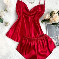 ราคา TEMU ชุดนอนผู้หญิง สีพื้น ระบายอากาศได้ดี คอระบาย ชุดบอดี้สูทและกางเกงขาสั้น (17592807350492)