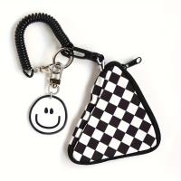 ราคา TEMU กระเป๋าใส่ของขนาดเล็กแบบตารางหมากรุกสำหรับผู้ชาย กระเป๋าใส่เหรียญทรงกลมสามเหลี่ยม กระเป๋าใส่หูฟังขนาดเล็ก กระเป๋าใส่กุญแจ (17592224349760)